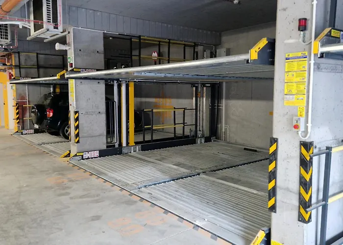Captain-Cook, Parking, Next To Aquarius Hotel Kolberg
