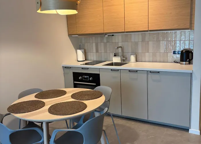 Apartamenty Polanowscy część uzdrowiskowa przy ul Kołłątaja Parking w cenie Kołobrzeg