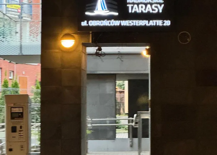 Nadmorskie Tarasy Apartament SORRENTO z garażem,basen, sauna,jacuzzi Kołobrzeg
