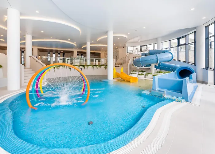 Lulu Apartments - FINN - Apartament 3pokojowy Polanki Aqua, basen siłownia i garaż w cenie Kołobrzeg