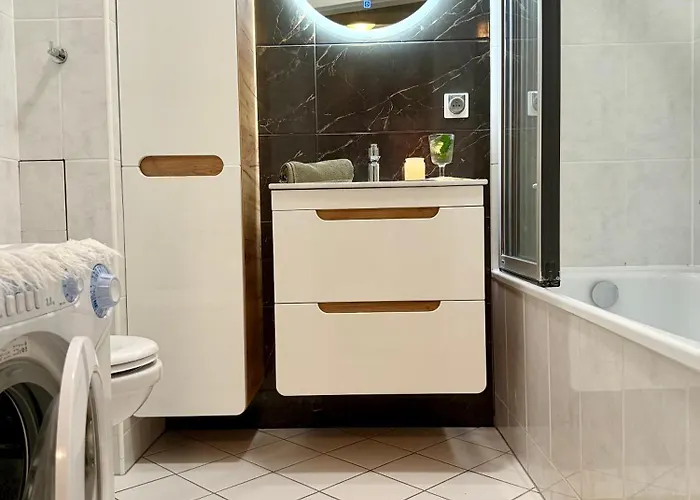 Apartament Klonowa Kolobrzeg Przy Morzu Z Garazem