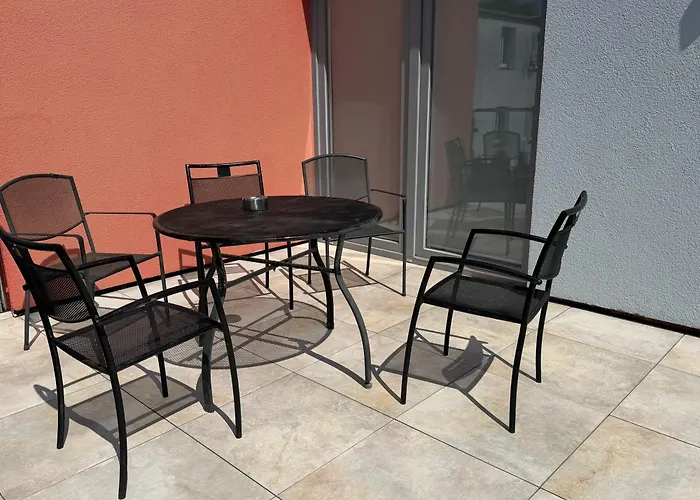 Bela - apartamenty, pokoje z aneksami, parking Kołobrzeg